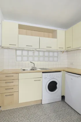 Photo of 11 Scarlet Row, Essex Street West, Temple Bar, Dublin 8, D08 Y2E1