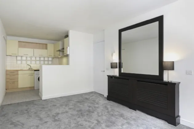 Photo of 11 Scarlet Row, Essex Street West, Temple Bar, Dublin 8, D08 Y2E1