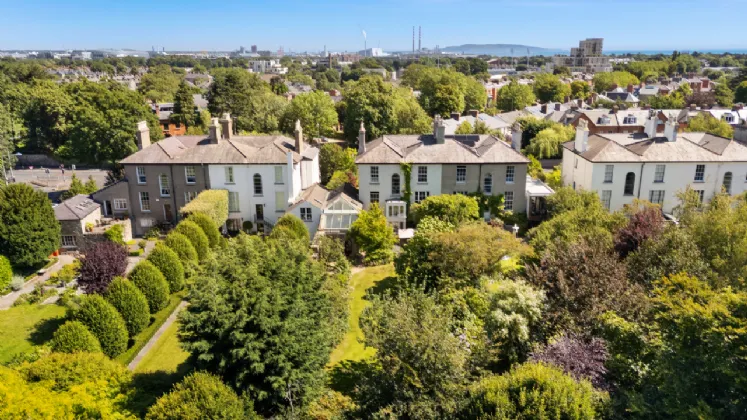 Photo of 3 St James Terrace, 6  Clonskeagh Road, Clonskeagh, Dublin 6