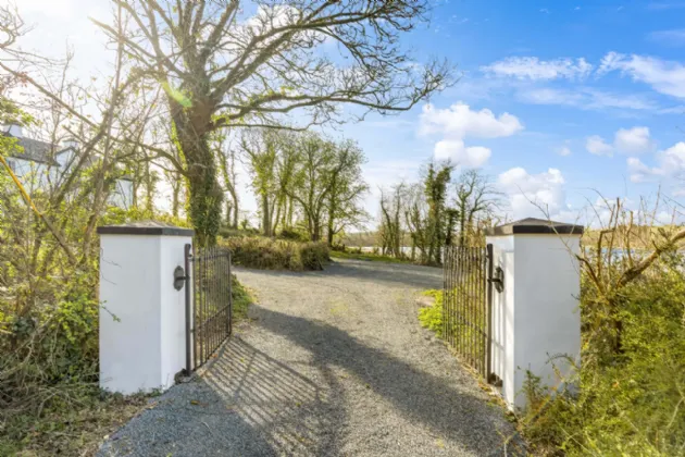 Photo of White Lake Cottage, Tonaghbane, Ashfield, Cootehill, Co Cavan, H16W577