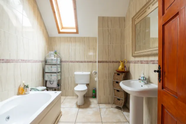 Photo of Codds Pub, Kilrush, Gorey, Co. Wexford, Y21 XY20