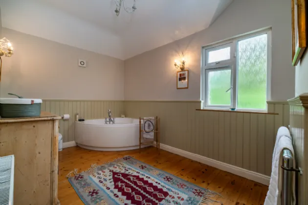 Photo of Ivy House, Loughkeen, Carrig, Birr, Co Offaly, R42 YA25