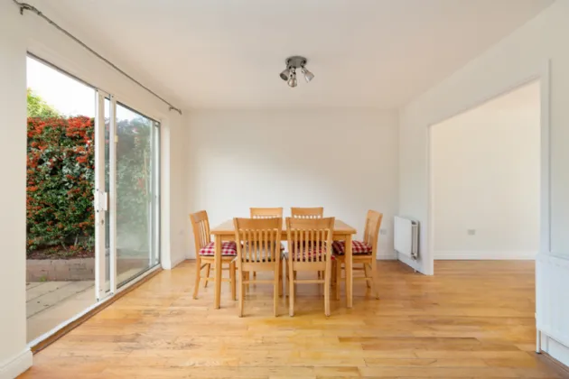 Photo of 43 Park Drive, The Park, Cabinteely, Dublin 18, D18 V3K6