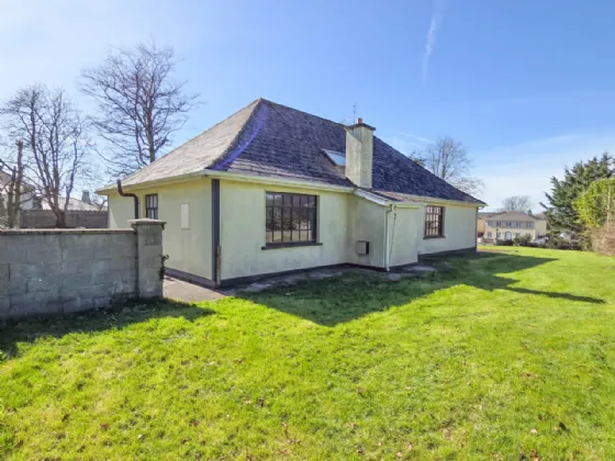 Photo of 1 Windsor Grove, Mill Road, Thurles, Co. Tipperary, E41 Y4E1