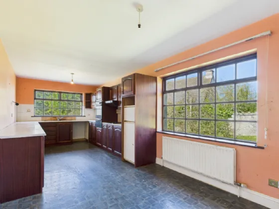 Photo of 1 Windsor Grove, Mill Road, Thurles, Co. Tipperary, E41 Y4E1