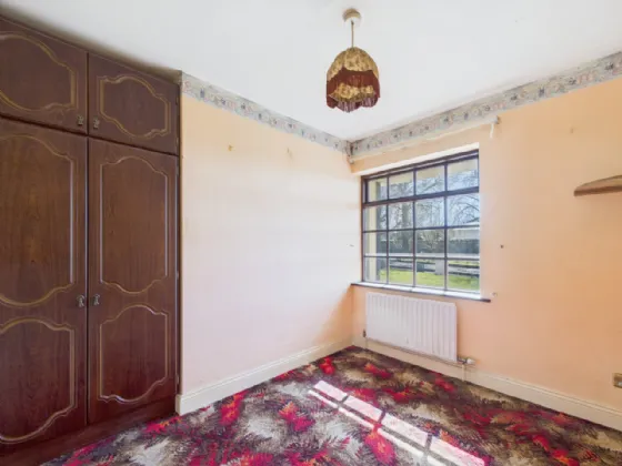 Photo of 1 Windsor Grove, Mill Road, Thurles, Co. Tipperary, E41 Y4E1