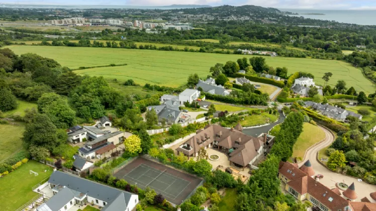 Photo of 7 Rathmichael Haven, Rathmichael, Dublin 18, D18 A0E1