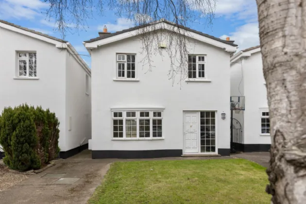 Photo of 14 Corbawn Grove, Shankill, Dublin 18, D18 E9N6