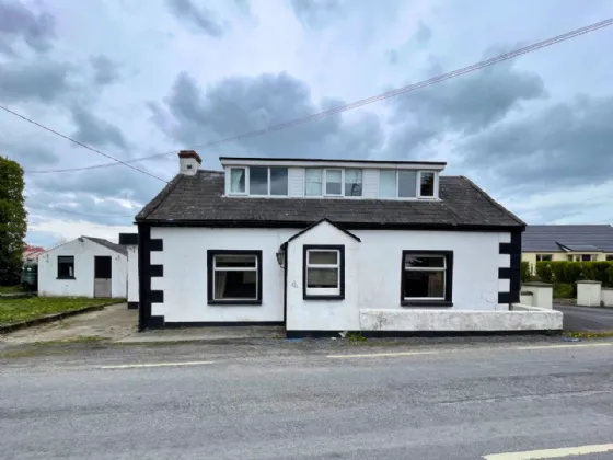Photo of Black and White Cottage, Dangan, Kilmacow, Co. Kilkenny, X91 WV58