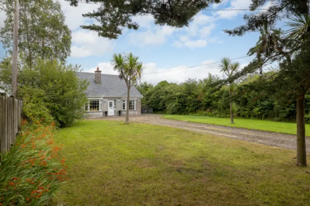 Photo of Mooncliff, Parkannesley Lower, Ballygarret, Gorey, Co. Wexford, Y25N266