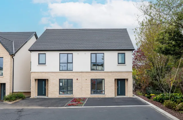 Photo of Fountain Field, Dublin Road, Cloghabrody, Thomastown, Co Kilkenny