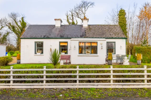 Photo of White Cottage, Doon, Strokestown, Co. Roscommon, F42 DF10