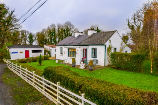 Photo of White Cottage, Doon, Strokestown, Co. Roscommon, F42 DF10