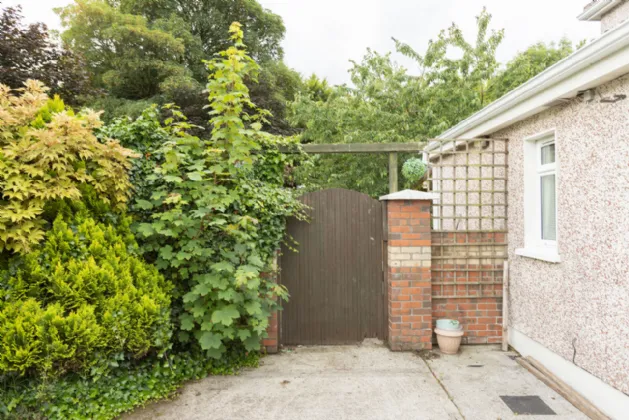 Photo of 37 The Crescent, Lakepoint, Mullingar, Co. Westmeath., N91 C5H9