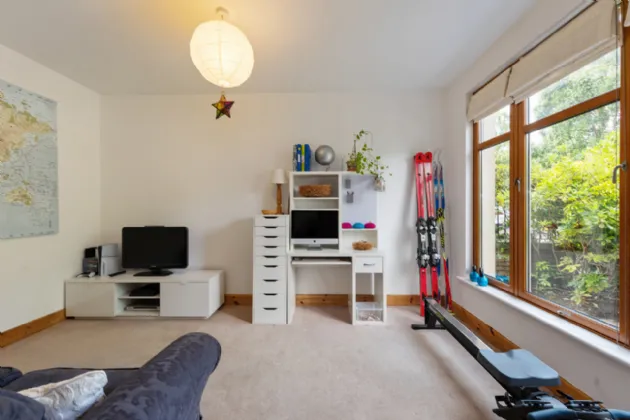 Photo of 8 Belarmine Park, Belarmine, Stepaside, Dublin 18, D18 E207