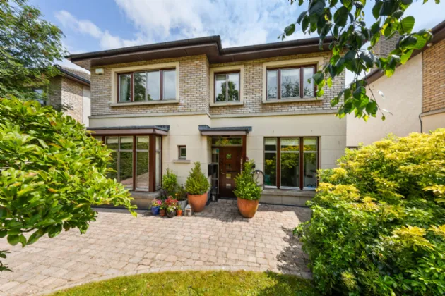 Photo of 8 Belarmine Park, Belarmine, Stepaside, Dublin 18, D18 E207