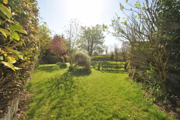 Photo of Mount Heaton, Roscrea, Co. Offaly, E53 TK50