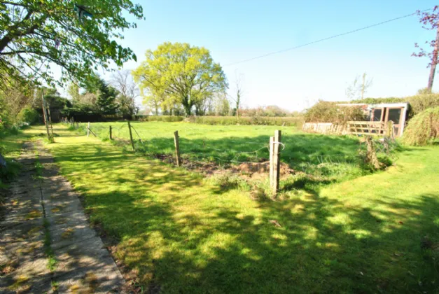 Photo of Mount Heaton, Roscrea, Co. Offaly, E53 TK50