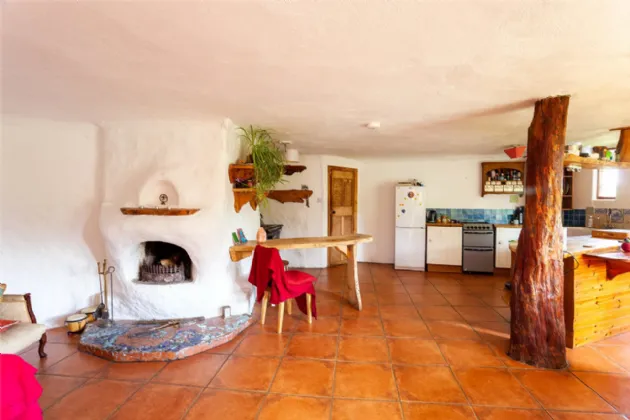 Photo of Honeycomb and Honeypot Annex, Derryduff More, Coomhola, Bantry, Co. Cork, P75WD52