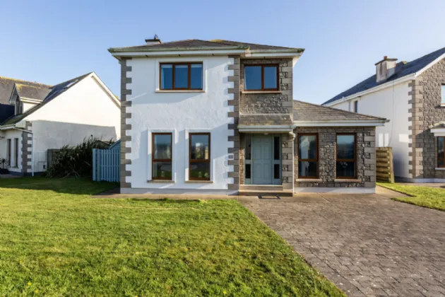 Photo of 38 South Bay, Rosslare Strand, Co. Wexford, Y35 CD43