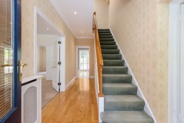 Photo of 13 Holmwood, Cabinteely, Dubin 18, D18 XV63