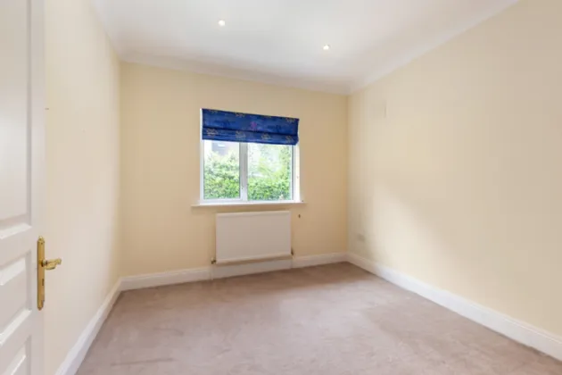 Photo of 13 Holmwood, Cabinteely, Dubin 18, D18 XV63