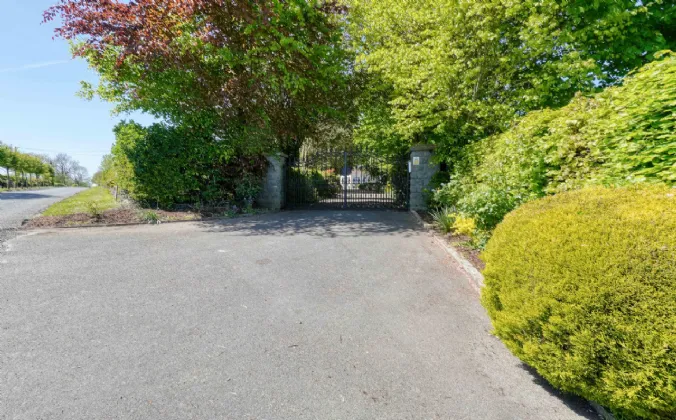 Photo of Cross Aghaboe, Ballacolla,, Co.Laois, R32X952