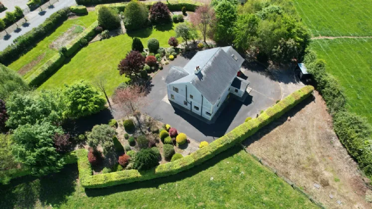 Photo of Cross Aghaboe, Ballacolla,, Co.Laois, R32X952