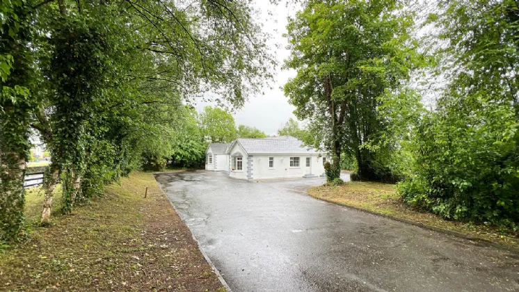 Photo of Tall Trees, Jerpoint West, Station Road, Thomastown, Co Kilkenny, R95 H2D7