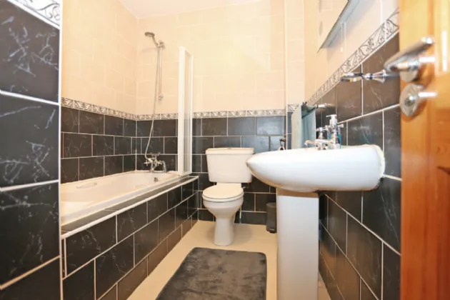 Photo of 5 Shantraud Woods, Killaloe, Co. Clare, V94AYH4