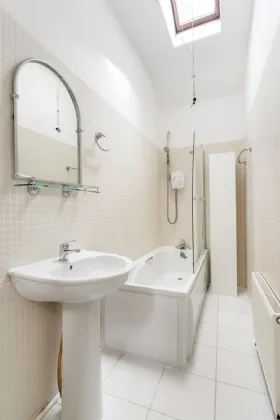 Photo of 1 Floraville, Brookvale Road, Donnybrook, Dublin 4, D04 W3V5