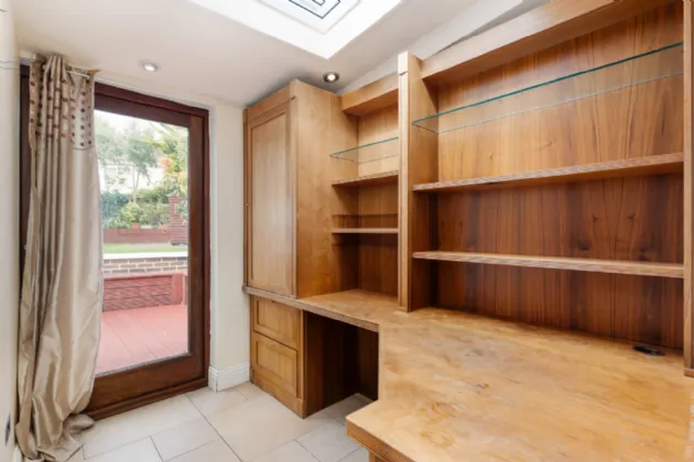 Photo of 1 Floraville, Brookvale Road, Donnybrook, Dublin 4, D04 W3V5