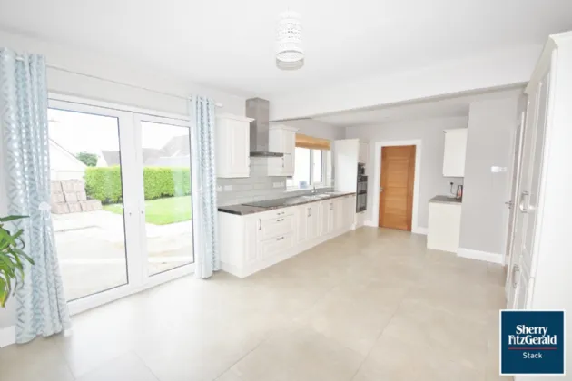 Photo of 15 Woodview, Listowel, Co Kerry, V31EE76