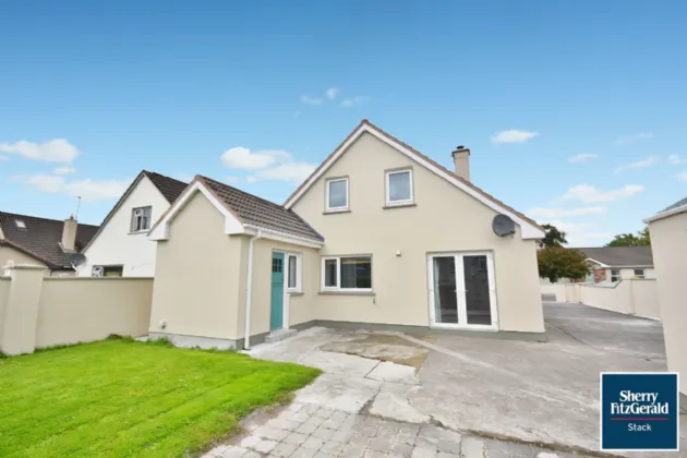 Photo of 15 Woodview, Listowel, Co Kerry, V31EE76