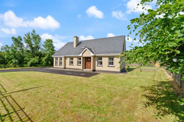 Photo of 1 Noorey Park, Foxford, Co Mayo, F26KX29