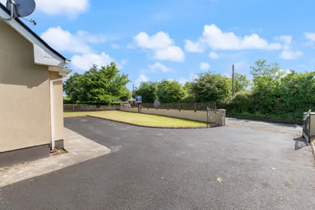 Photo of 1 Noorey Park, Foxford, Co Mayo, F26KX29
