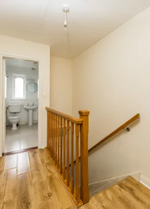 Photo of 5 Bank Gardens, Henry Street, Roscommon, F42F884