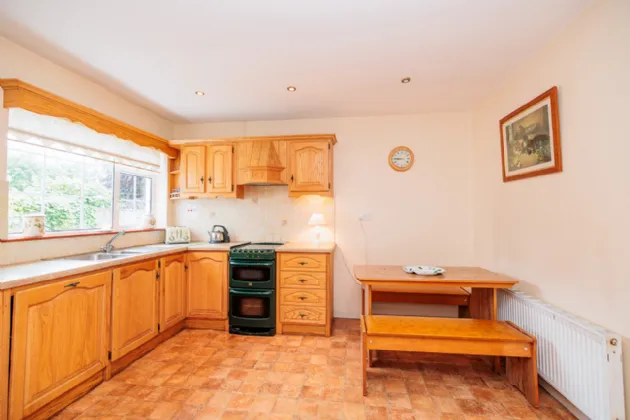 Photo of 12 Oakwood, Kilfera, Bennettsbridge Road, Kilkenny, R95 D2XH