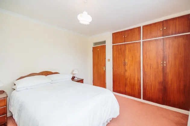 Photo of 12 Oakwood, Kilfera, Bennettsbridge Road, Kilkenny, R95 D2XH