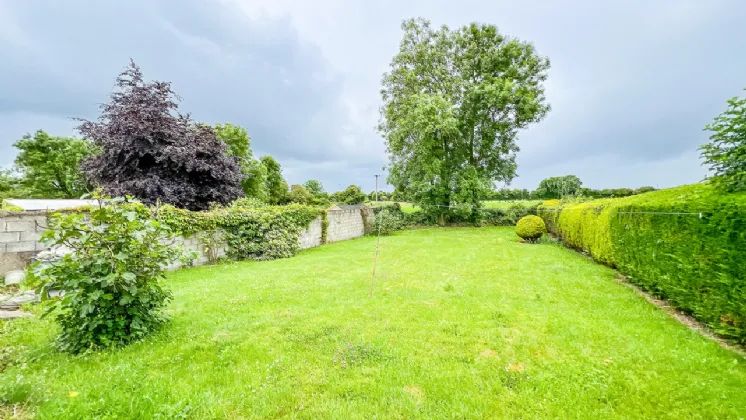 Photo of 12 Oakwood, Kilfera, Bennettsbridge Road, Kilkenny, R95 D2XH