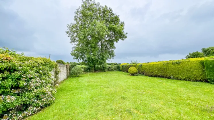 Photo of 12 Oakwood, Kilfera, Bennettsbridge Road, Kilkenny, R95 D2XH