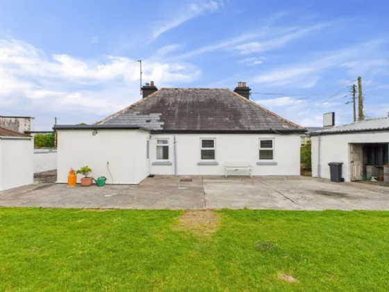 Photo of New Inn, Ballinasloe, Co. Galway, H53 X6X0