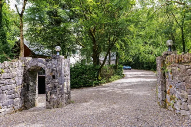 Photo of Belwood, Ballynahallia, Moycullen, Co. Galway, H91 C5PN