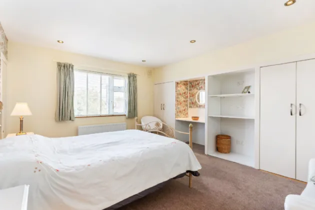 Photo of Lough Bawn, Newtownpark Avenue, Blackrock, Co. Dublin, A94 C3V5