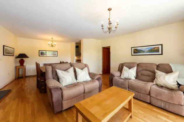 Photo of 38 The Ramparts, Cabinteely, Dublin 18, D18 X210