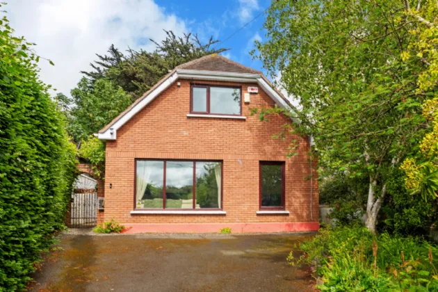 Photo of Glenview, Castleview, Ballyogan Grove, Carrickmines, Dublin 18, D18 Y542