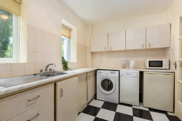 Photo of 21 Melmore House, Eglinton Court, Donnybrook, Dublin 4, D04 PN47