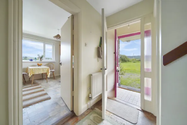 Photo of Cairn Cottage, Rinnaraw, Portnablagh, Co. Donegal, F92X6C1