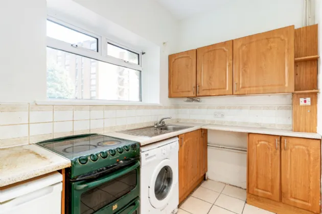 Photo of 102 Cedar House, Mespil Estate, Sussex Road, Dublin 4, D04 WD54