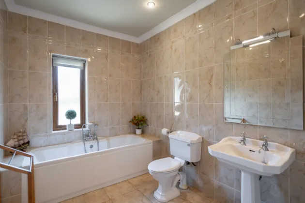 Photo of Aisling House, Derrylough, Tuosist, Kenmare, Co. Kerry, V93 XH64